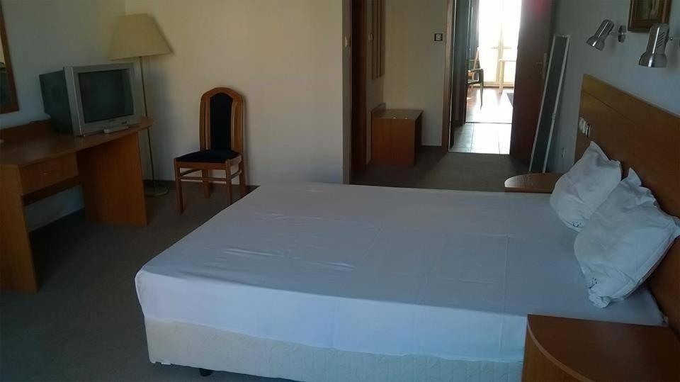 Hotel Veleka Chernomorets Esterno foto